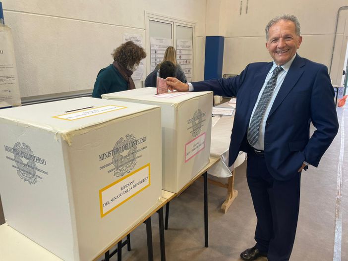 Elezioni, ha votato Marco Perosino, candidato alla Camera nelle fila di Forza Italia