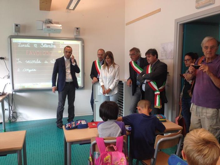 Enrico Costa inaugura l'anno scolastico a Monterosso Grana (video e gallery)
