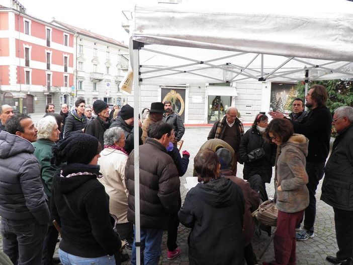 Cuneo, prosegue la raccolta di firme contro la vendita all'asta delle case popolari e per lo sviluppo dell'edilizia residenziale pubblica