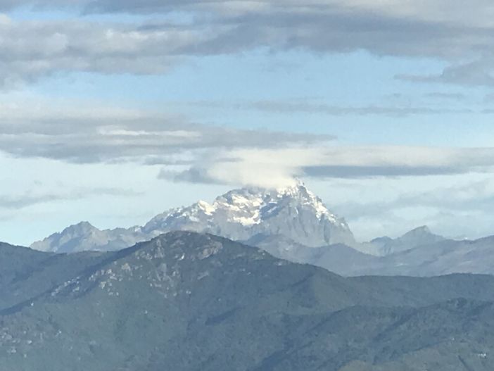 Il forte maltempo di ieri regala lo spettacolo del Monviso imbiancato sopra i 3.300 metri Il forte maltempo di ieri regala lo spettacolo del Monviso imbiancato sopra i 3.300 metri