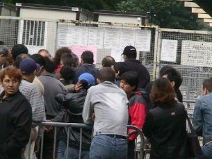 Sabato a Cuneo presidio contro la tassa sui permessi di soggiorno