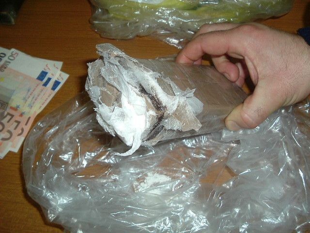 Cocaina e marijuana sono state rinvenute dagli uomini della Questura