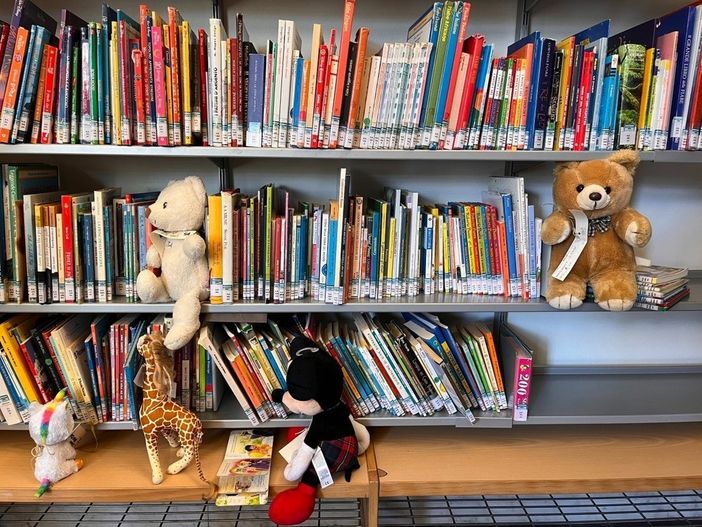 Anche a Beinette arriva la notte dei pupazzi in biblioteca