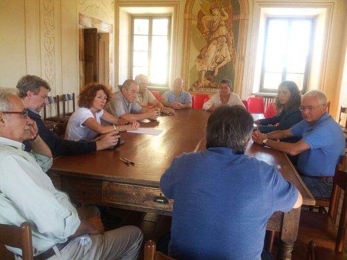 Una delegazione del Pd a sostegno dei lavoratori dello stabilimento Riva Acciaio di Lesegno