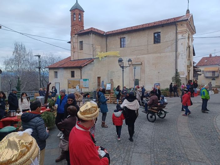 Oltre 8mila passaggi al Presepe in Crusà di Pianfei: prolungata l'apertura Oltre 8mila passaggi al Presepe in Crusà di Pianfei: prolungata l'apertura