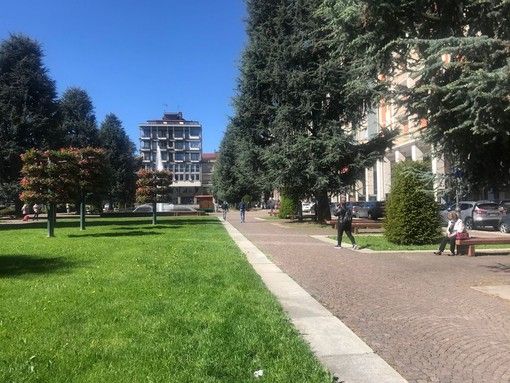 Chiusa l'asta per i box e i posti auto in piazza Europa: pervenute 38 offerte Chiusa l'asta per i box e i posti auto in piazza Europa: pervenute 38 offerte