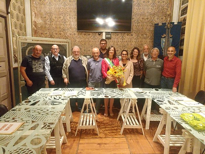 Priola, si è insediata l'amministrazione del nuovo sindaco Laura Canavese Priola, si è insediata l'amministrazione del nuovo sindaco Laura Canavese