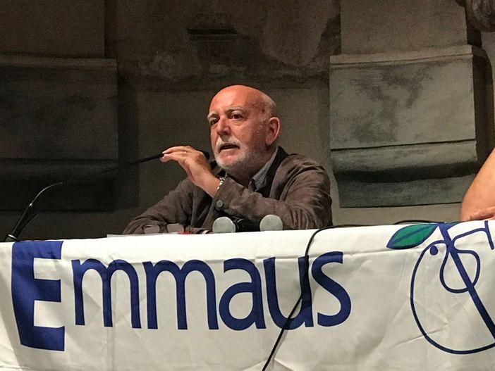 Vittorio Teresi a Cuneo per raccontare il processo sulla "trattativa Stato-mafia": "La storia di quegli anni è in 5000 pagine di sentenza, che vorrei donare a tutte le città d'Italia" Vittorio Teresi a Cuneo per raccontare il processo sulla "trattativa Stato-mafia": "La storia di quegli anni è in 5000 pagine di sentenza, che vorrei donare a tutte le città d'Italia"