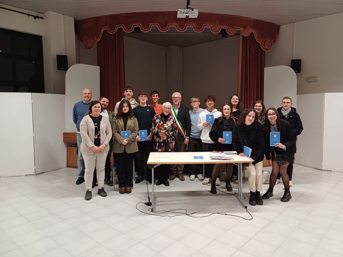 Il Comune di Rocca de' Baldi ha consegnato la Costituzione ai diciottenni