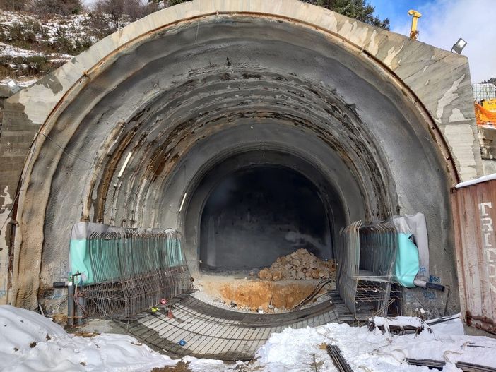 Continue complicazioni: ecco perché l'apertura del Tenda slitterà di altri sei mesi