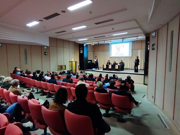 Polemiche a Bra per il mancato patrocinio alla serata “Le vite delle donne contano”