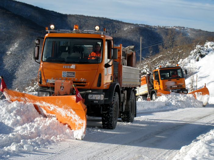 Contratti di sgombero neve: la Provincia impone una riduzione del 5% sui lavori già eseguiti Contratti di sgombero neve: la Provincia impone una riduzione del 5% sui lavori già eseguiti