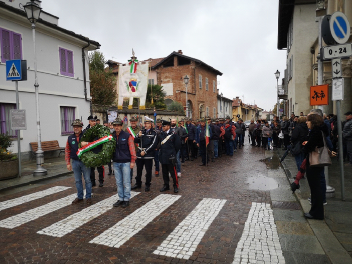 Tarantasca: alpini e amministrazione comunale hanno reso omaggio ai caduti delle due guerre