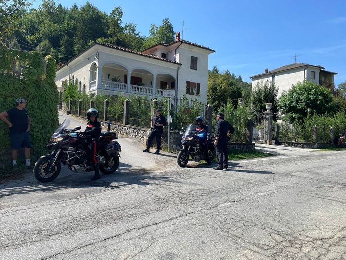 La strada che porta all'area boschiva dove è stato catturato Sacha La strada che porta all'area boschiva dove è stato catturato Sacha