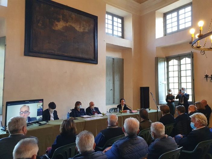 A Rezzo il convegno 'Le Vie del sale tra Provenza, Liguria e Piemonte’ nel Castello dei Clavesana A Rezzo il convegno 'Le Vie del sale tra Provenza, Liguria e Piemonte’ nel Castello dei Clavesana