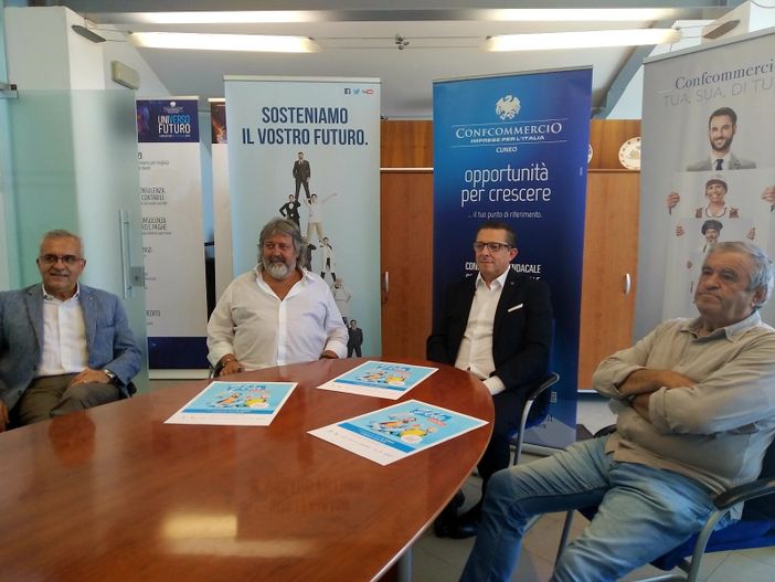 “VOLA con NOI”, per festeggiare l’estate e il rilancio del turismo con Confcommercio Cuneo e WeCuneo “VOLA con NOI”, per festeggiare l’estate e il rilancio del turismo con Confcommercio Cuneo e WeCuneo