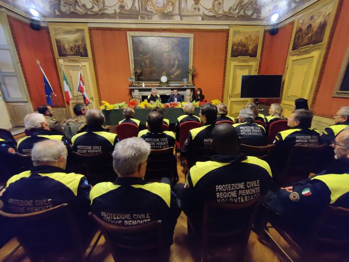 In prima linea nel biennio pandemico: consegnati gli attestati ai 33 volontari della Protezione Civile di Fossano [FOTO]