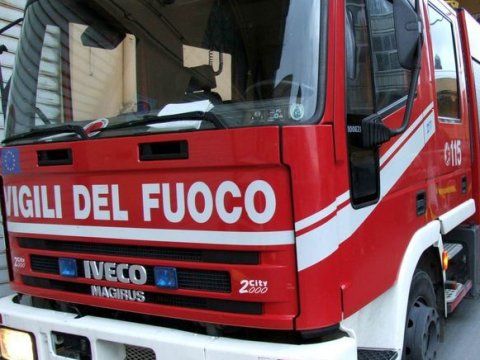 A Mondovì crollo nel reparto salumeria al supermercato Famila