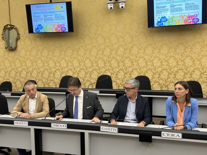 I minori durante la Resistenza, l’esperienza europea e scrivere le leggi: il Consiglio Regionale “sfida” i ragazzi delle superiori