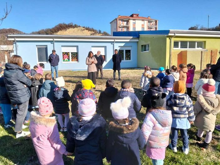 “Un tetto magico” a Ceva: il risparmio energetico e l’energia pulita spiegati ai bimbi