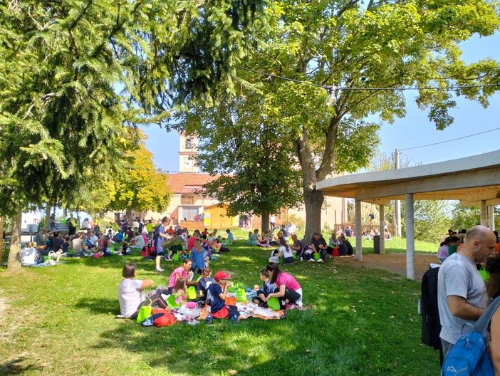 "Landandé Insieme": ritorna la giornata dedicata le famiglie, quest’anno a Viola "Landandé Insieme": ritorna la giornata dedicata le famiglie, quest’anno a Viola