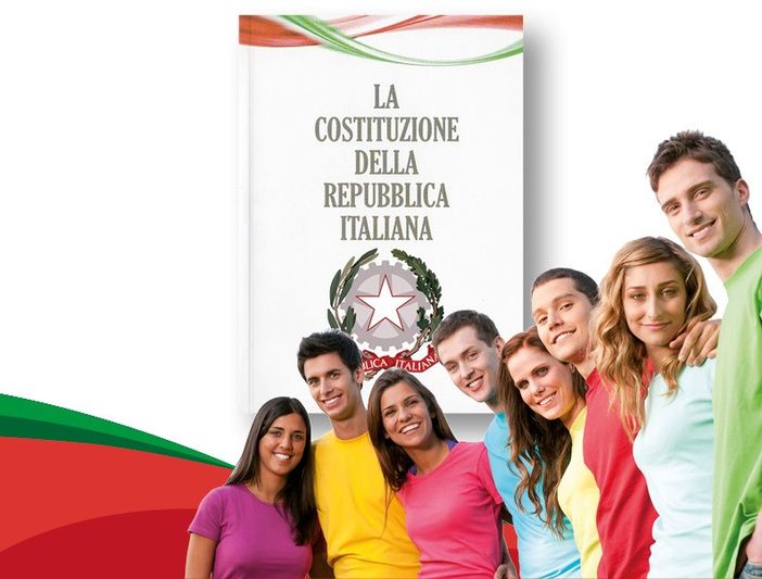 Dronero: sabato 2 giugno, consegna della Costituzione della Repubblica Italiana a tutti i nati nell’anno 2000, nella Sala Consiliare del Comune