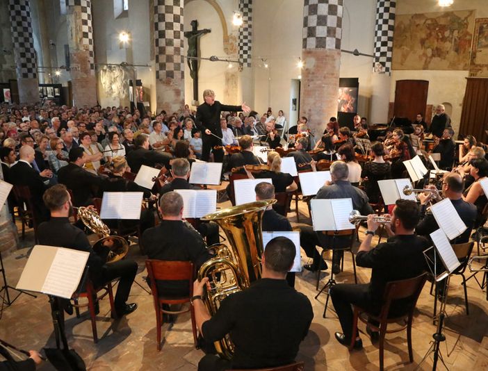 Alba: grande attesa per il concerto di Capodanno con l'Orchestra Filarmonica di Stato della Romani