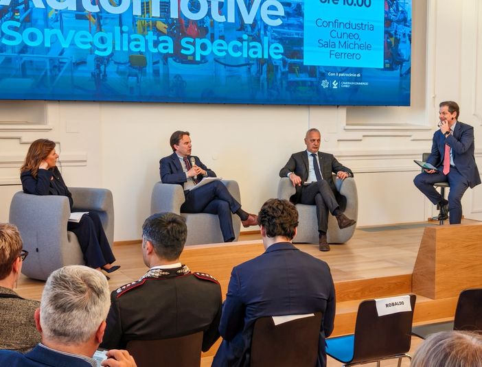 In Sala Michele Ferrero l'incontro promosso da Confindustria Cuneo e Confartigianato Cuneo: sul palco Paglia, Tronzano, Bergesio e Bignami