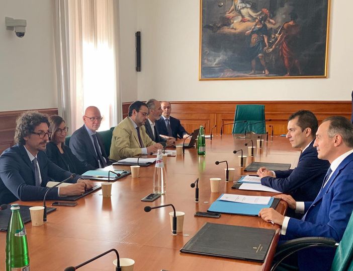 Nell'immagine del luglio scorso l'incontro romano tra Cirio, l'assessore Gabusi e il ministro Toninelli Nell'immagine del luglio scorso l'incontro romano tra Cirio, l'assessore Gabusi e il ministro Toninelli