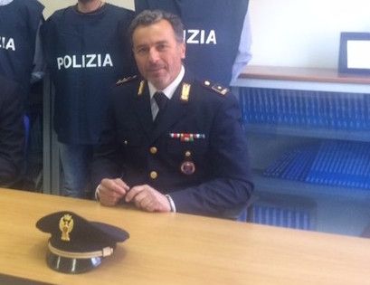 Giancarlo Floris nuovo dirigente della Mobile di Cuneo: "Un sogno che si realizza, per cui ho lavorato tanto" Giancarlo Floris nuovo dirigente della Mobile di Cuneo: "Un sogno che si realizza, per cui ho lavorato tanto"