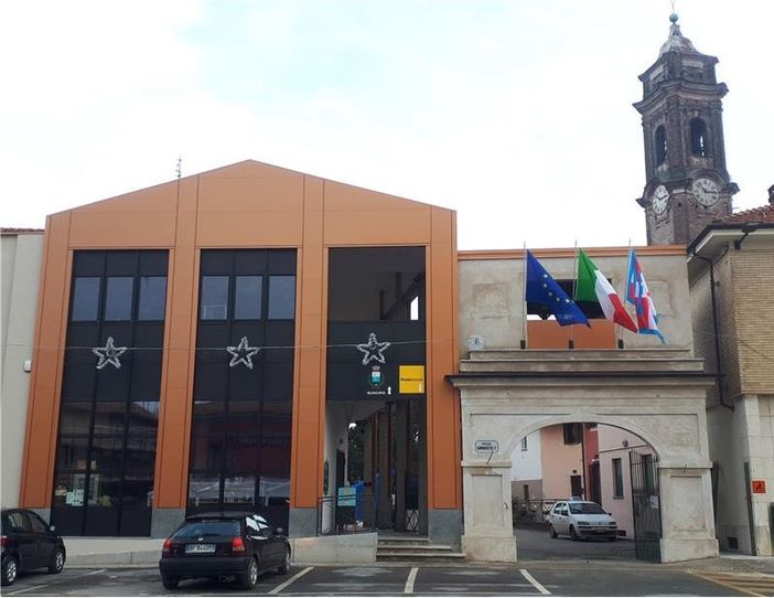 Veduta esterna del Municipio di Lagnasco