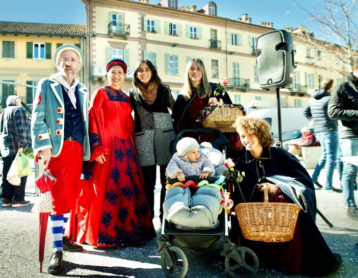 Guerra in Ucraina, c'è chi dice no al Carnevale: "Menefreghismo borghese"