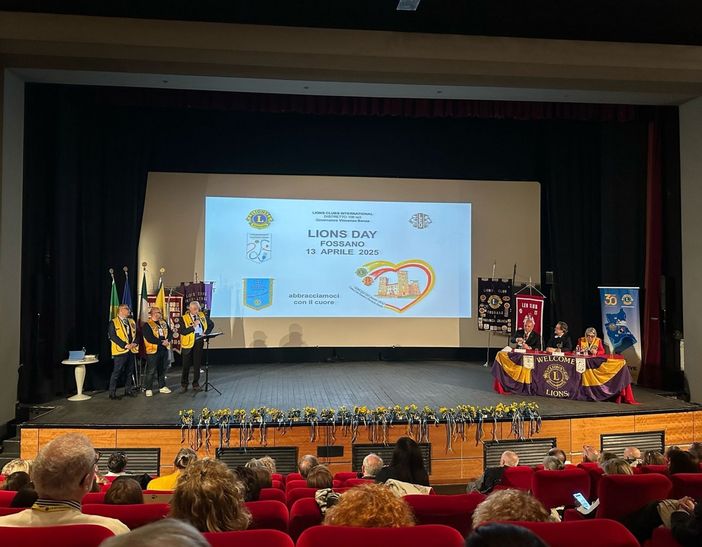 In piazza  Castello a Fossano i lavori del Lions Day