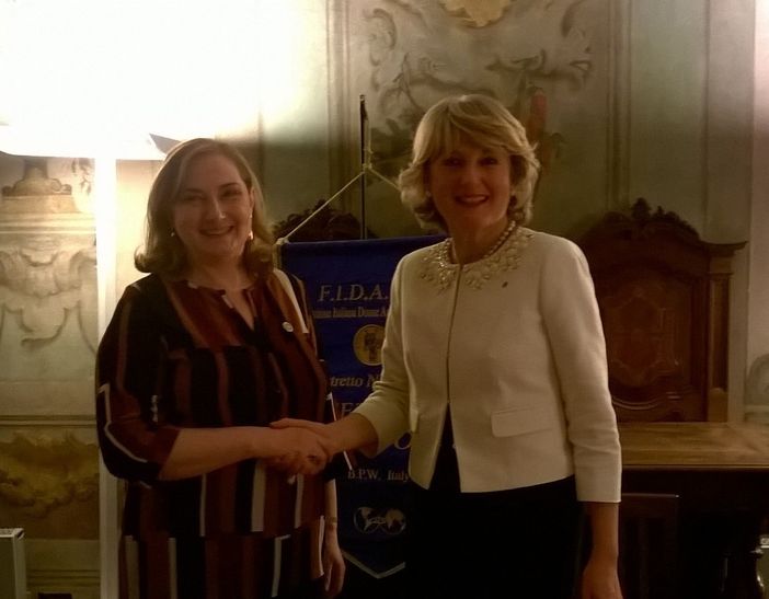 Vicoforte Mondovì: presente anche Leda Mantovani alla serata degli auguri natalizi di FIDAPA Vicoforte Mondovì: presente anche Leda Mantovani alla serata degli auguri natalizi di FIDAPA