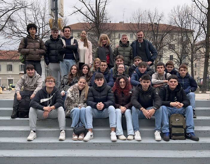Gli studenti del Denina Pellico Rivoira di Saluzzo alla fiera Restructura Gli studenti del Denina Pellico Rivoira di Saluzzo alla fiera Restructura