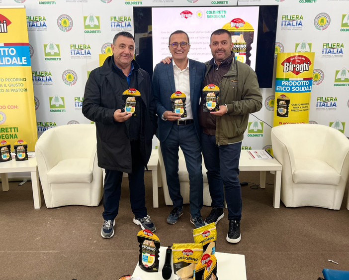 Da sinistra: Battista Cualbu, Presidente Coldiretti Sardegna; Claudio Testa, Consigliere d'Amministrazione Biraghi SpA; Luca Saba, Direttore Coldiretti Sardegna