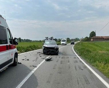 L'incidente è avvenuto prima delle 11.30 di oggi, domenica 7 maggio