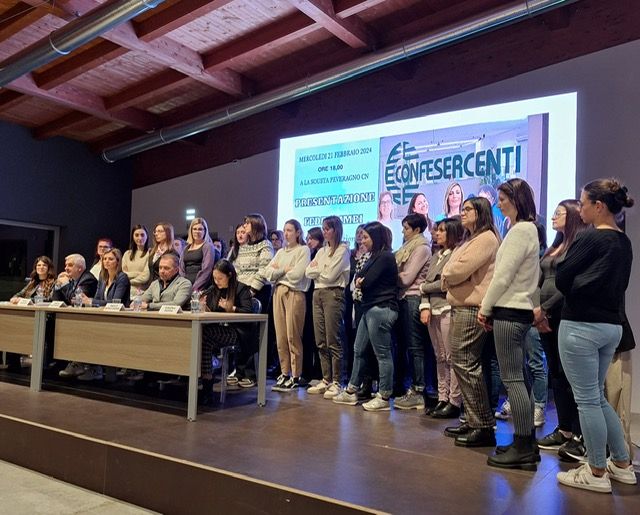 Peveragno tiene a battesimo Confesercenti Federbimbi ed è un successo