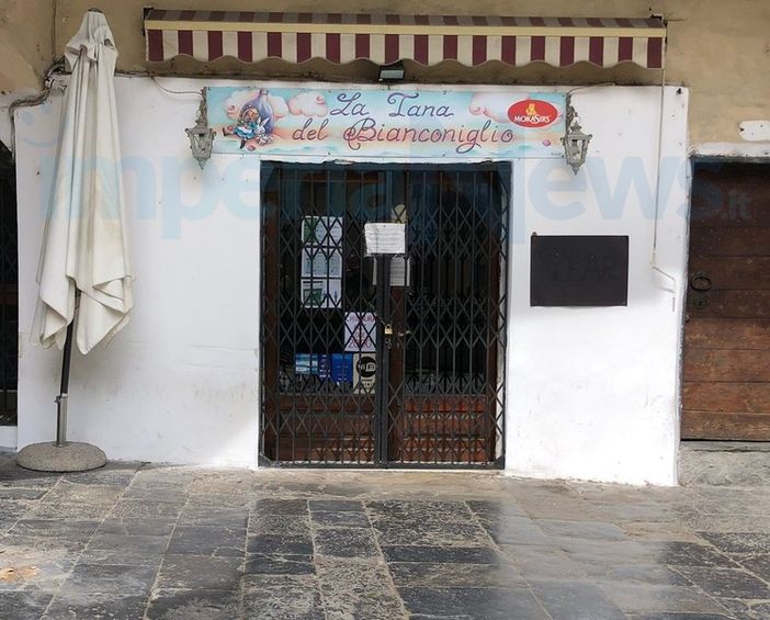 Il bar 'La tana del Bianconiglio', acquisito con denaro di provenienza illecita, e che all'epoca delle indagini venne stato sequestrato