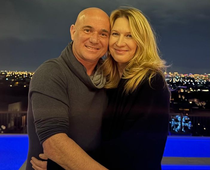 Andre Agassi e Steffi Graf il 7 novembre a Cuneo: biglietti gratuiti disponibili da mercoledì 23 ottobre Andre Agassi e Steffi Graf il 7 novembre a Cuneo: biglietti gratuiti disponibili da mercoledì 23 ottobre