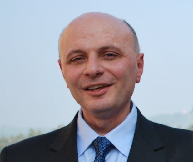 Ivano Fassino aveva 60 anni ed ha prestato servizio in Croce Rossa ad Alba dal 1995 Ivano Fassino aveva 60 anni ed ha prestato servizio in Croce Rossa ad Alba dal 1995