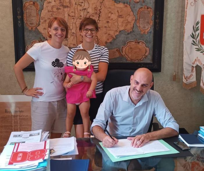 Cavallermaggiore: riconosciuta ufficialmente la doppia maternità di Sofia Cavallermaggiore: riconosciuta ufficialmente la doppia maternità di Sofia