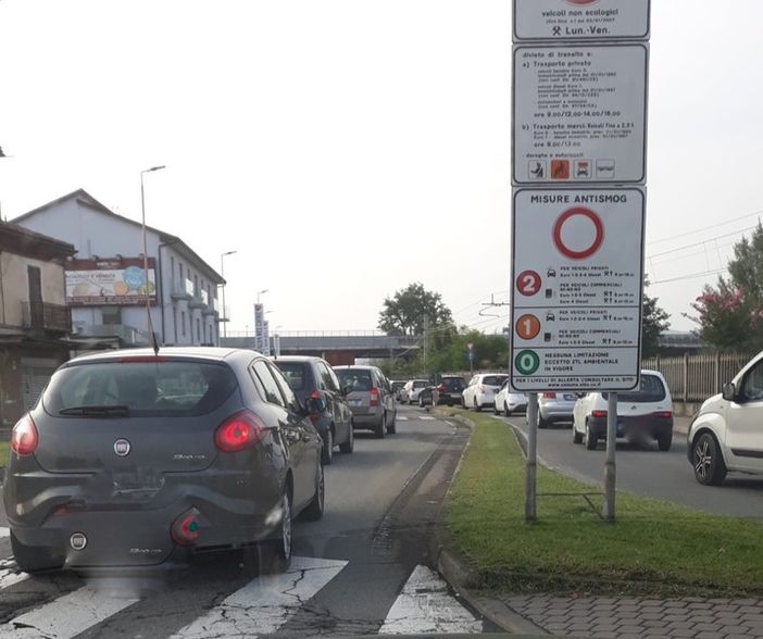 I sindaci del Cuneese chiedono alla Regione: "Stop ai provvedimenti del semaforo antismog"