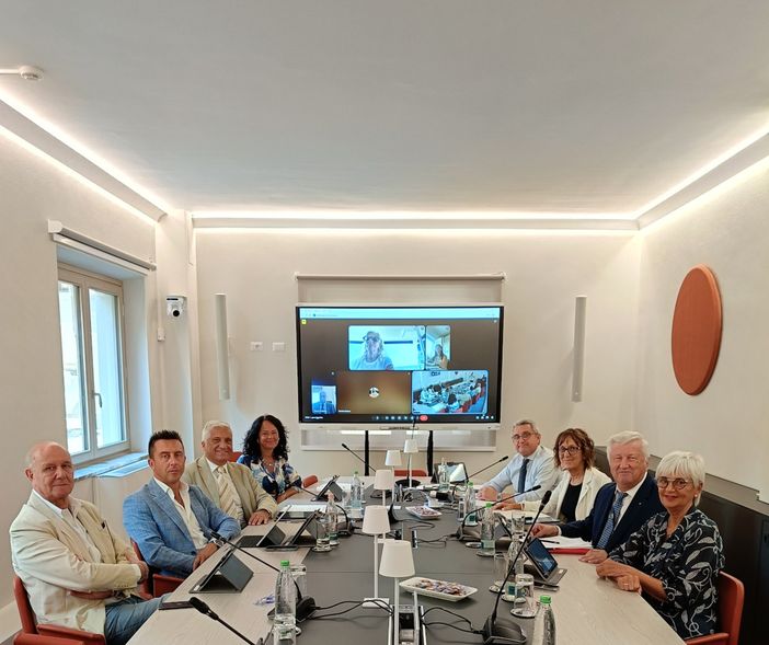 Riunione Giunta della Camera di commercio di Cuneo Riunione Giunta della Camera di commercio di Cuneo