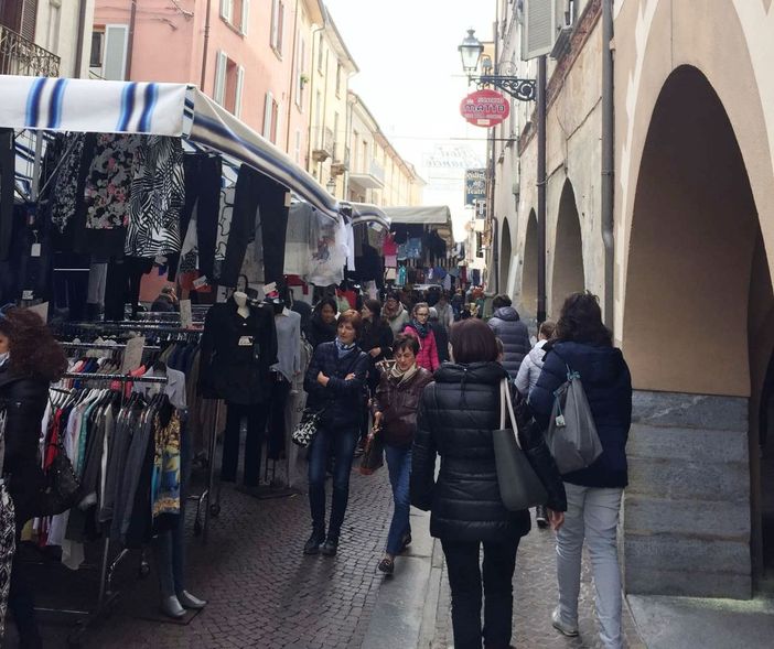 Busca: per l'emergenza, le bancarelle del mercato saranno spostate in corso Giolitti