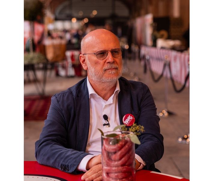 Beer Cult 2025: a Saint-Vincent arriva anche la Salsiccia di Bra, eccellenza piemontese da gustare con la birra artigianale Beer Cult 2025: a Saint-Vincent arriva anche la Salsiccia di Bra, eccellenza piemontese da gustare con la birra artigianale