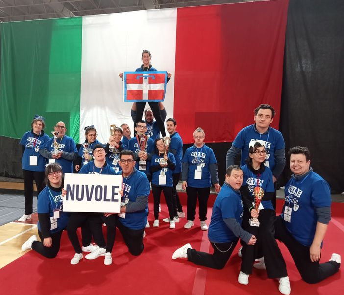 Il gruppo Le Nuvole sul podio di Ancona, capitale del cheerleading