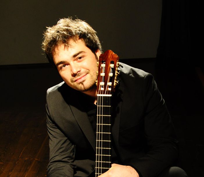 Alba: “Intorno alla chitarra” con Giordano Passini