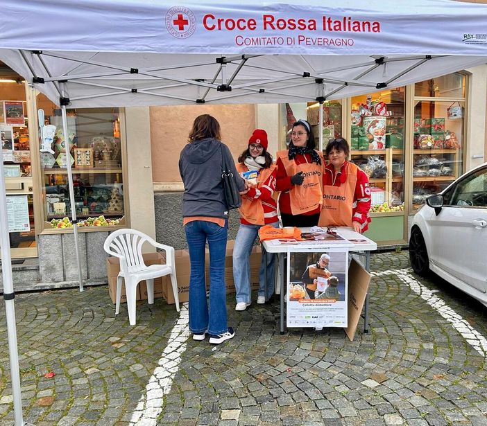 Giornata Nazionale della Colletta Alimentare: raccolti 1.328 kg di generi alimentari dal Comitato della Croce Rossa di Peveragno