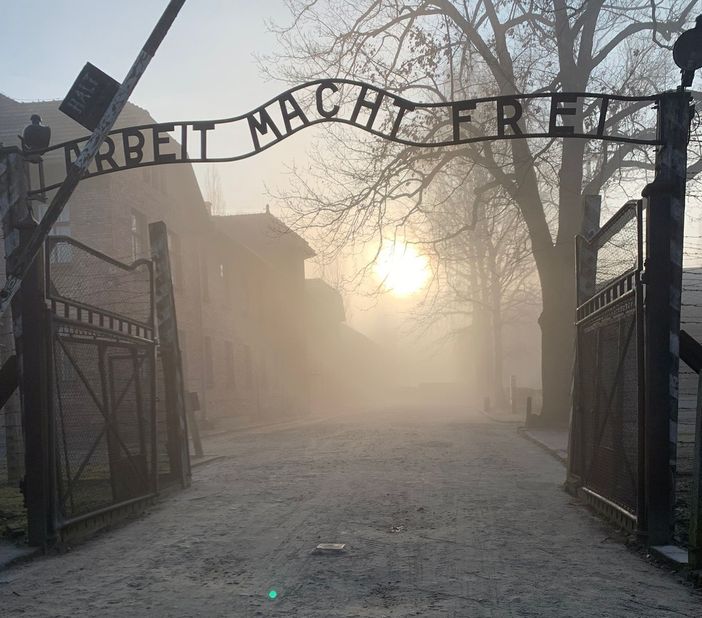 Savigliano, 75 alunni dell'Arimondi Eula in viaggio con il "Treno della memoria" Savigliano, 75 alunni dell'Arimondi Eula in viaggio con il "Treno della memoria"